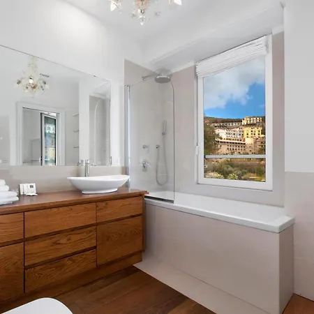 Sorrentovibes - Luxury Home Sea View & Jacuzzi In Sorrento Centre Exterior photo